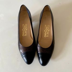 Vintage Ferragamo Pumps
